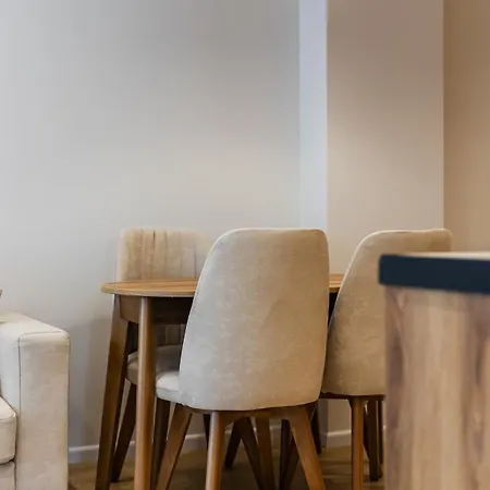 Olive House Modern Escape By Pikhost Appartement Tirana